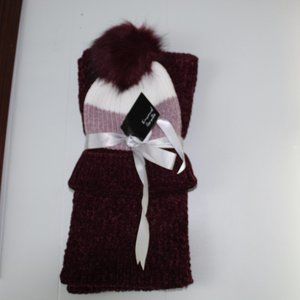 Emanuel Geraldo Knitted Maroon Hat and Scarf Set